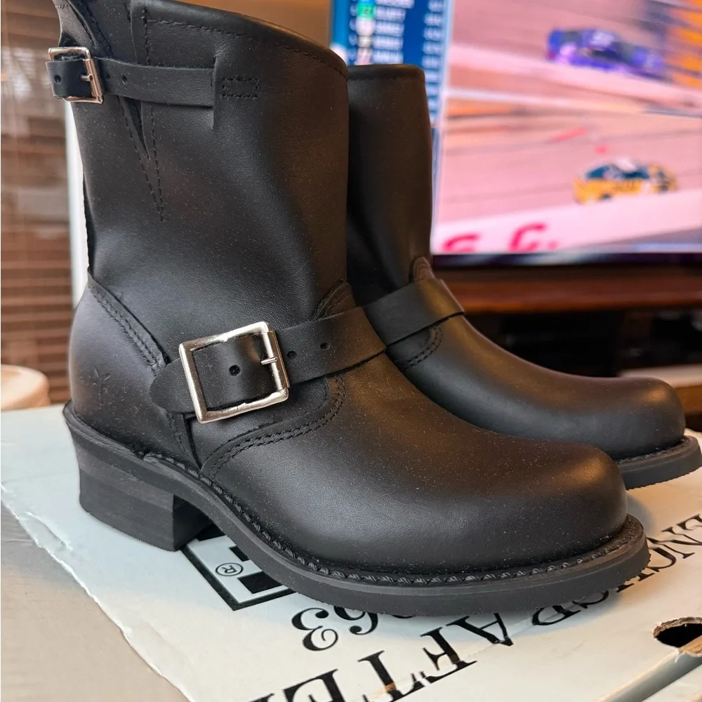 Frye Black Engineer Boot - Picture 4 of 7